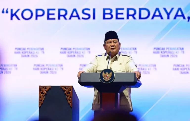 Kritik Presiden Pada Neoliberalisme Harus Berlanjut ke Reformasi Kebijakan Sosial